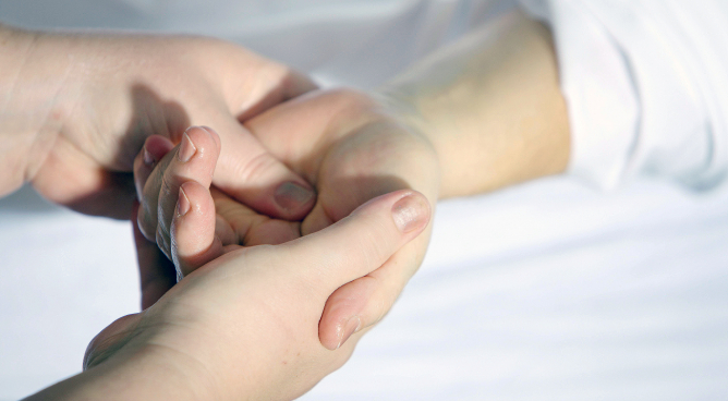 Untersuchung und Behandlung des „Karpaltunnelsyndroms“ im Rahmen des Maitland®- Konzepts